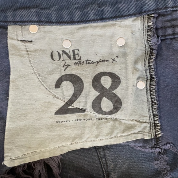 One by one teaspoon Bonita shorts - Picture 3 of 3